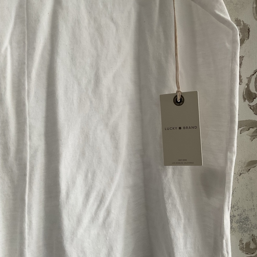 Lucky Brand White Scoop Neck Tank with Chest Pocket - Picture 3 of 4